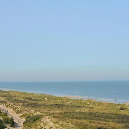 Plaza A1 A1a02 With Beautiful Private Balcony Apartment