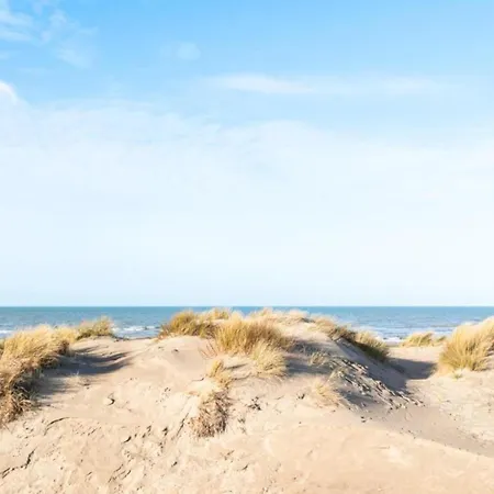 Apartment Plaza A1 A1a02 With Beautiful Private Balcony Oostduinkerke
